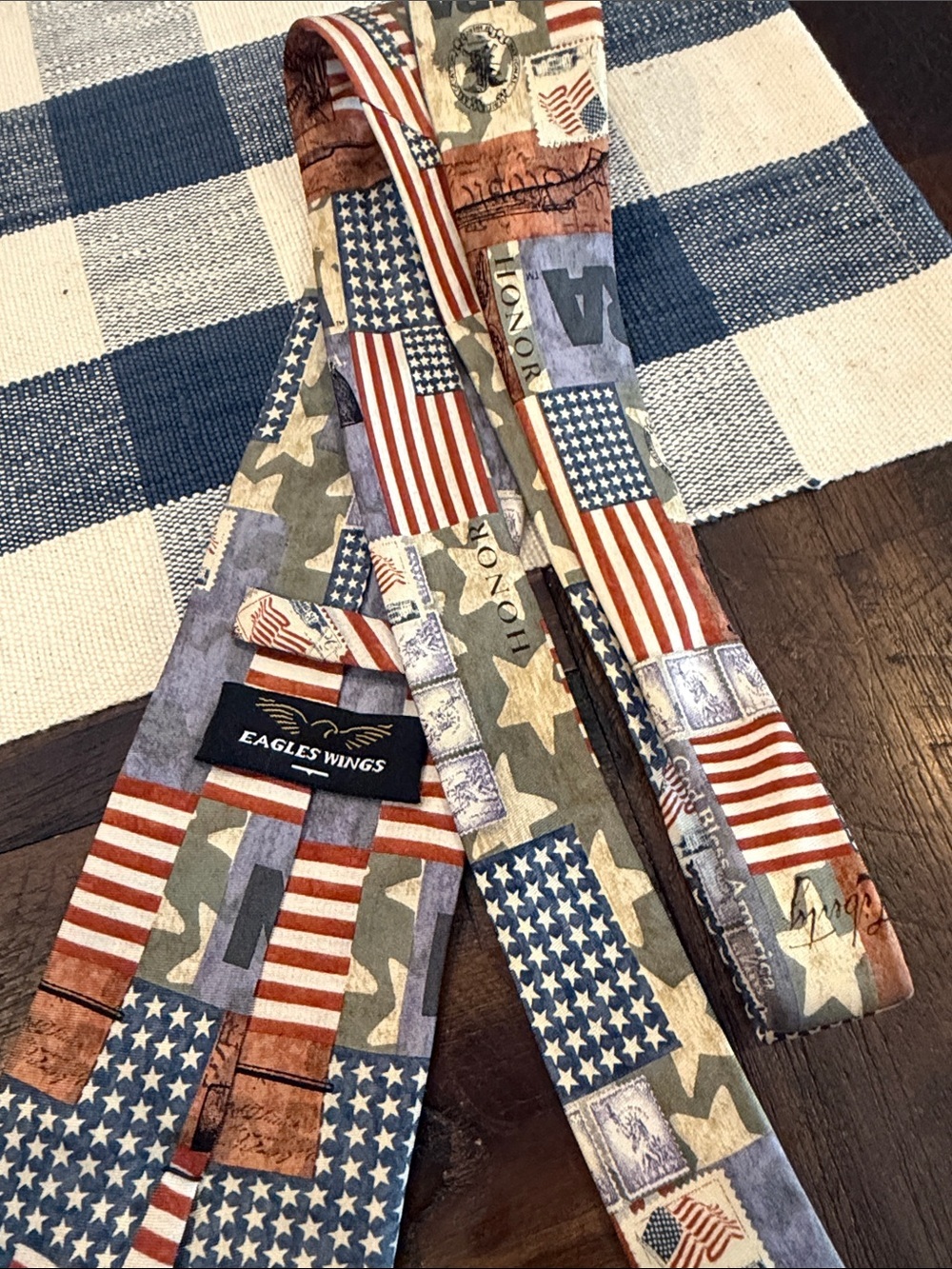 Patriotic American Flag Print Men's Tie - Red, Blue, White 100 percent silk - Picture 4 of 4